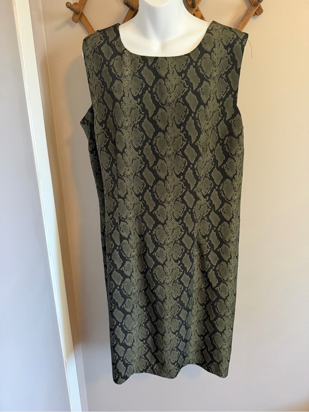 Vtg Northern Traditions Green Black Snake Print Sleeveless Dress Size 15/16